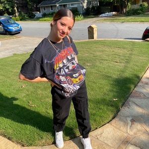 Meet your Posher, Farrah